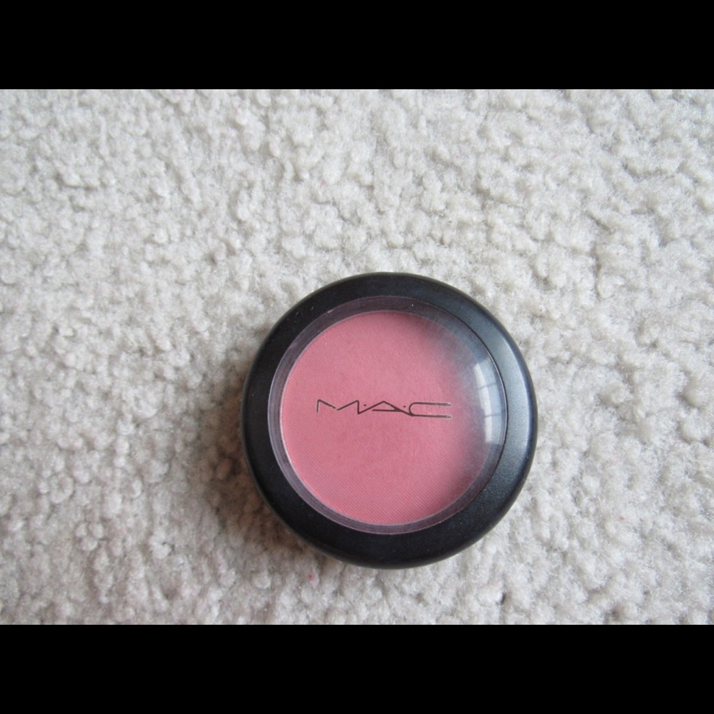 Mac fleur power blush hardly used